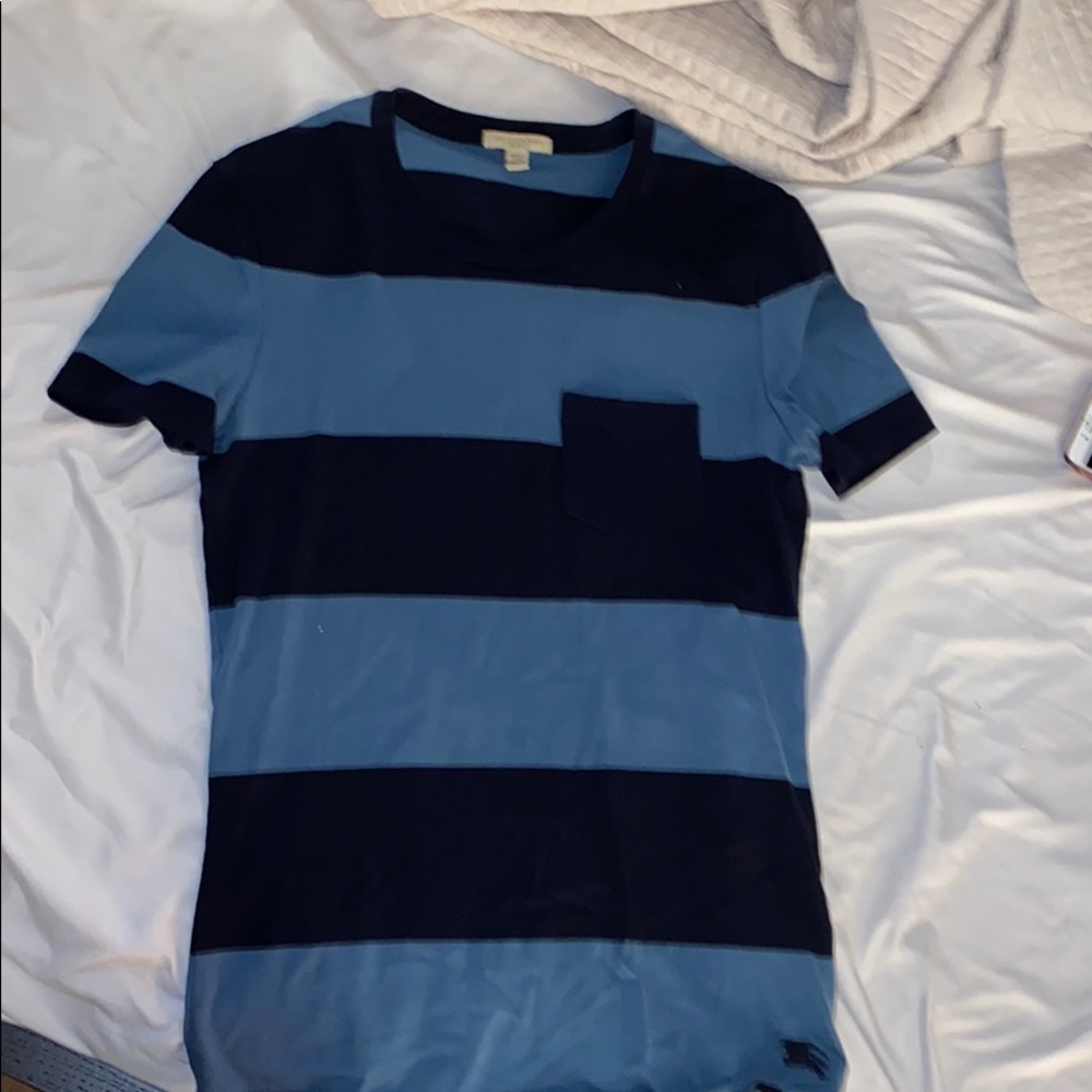 Burberry blue tshirt